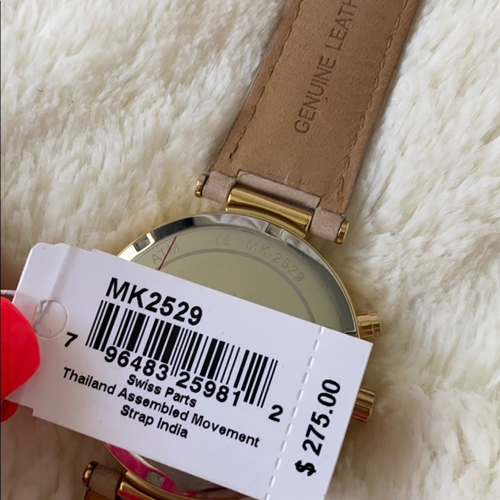 Michael Kors Watch - Picture 8 of 8
